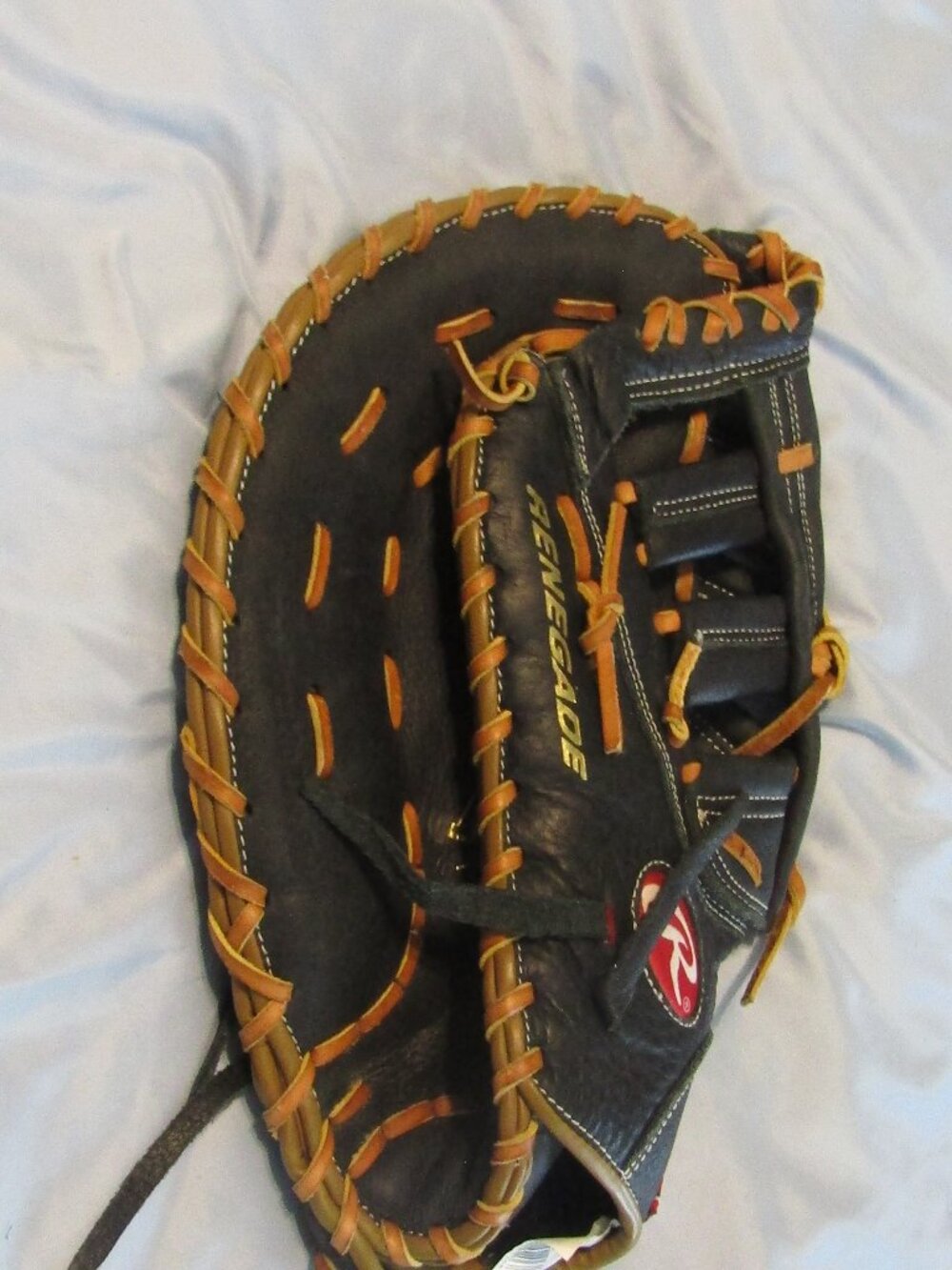 Sports RAWLINGS RENEGADE SERIES Right-Handed 1st Base Mitt RFB RH - Picture 2 of 4